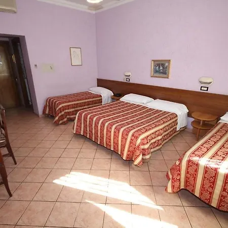 Otel Marisa 3*