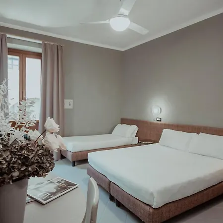 Отель Marisa 3*