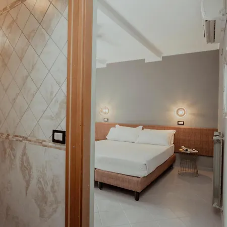 Marisa Отель Рим